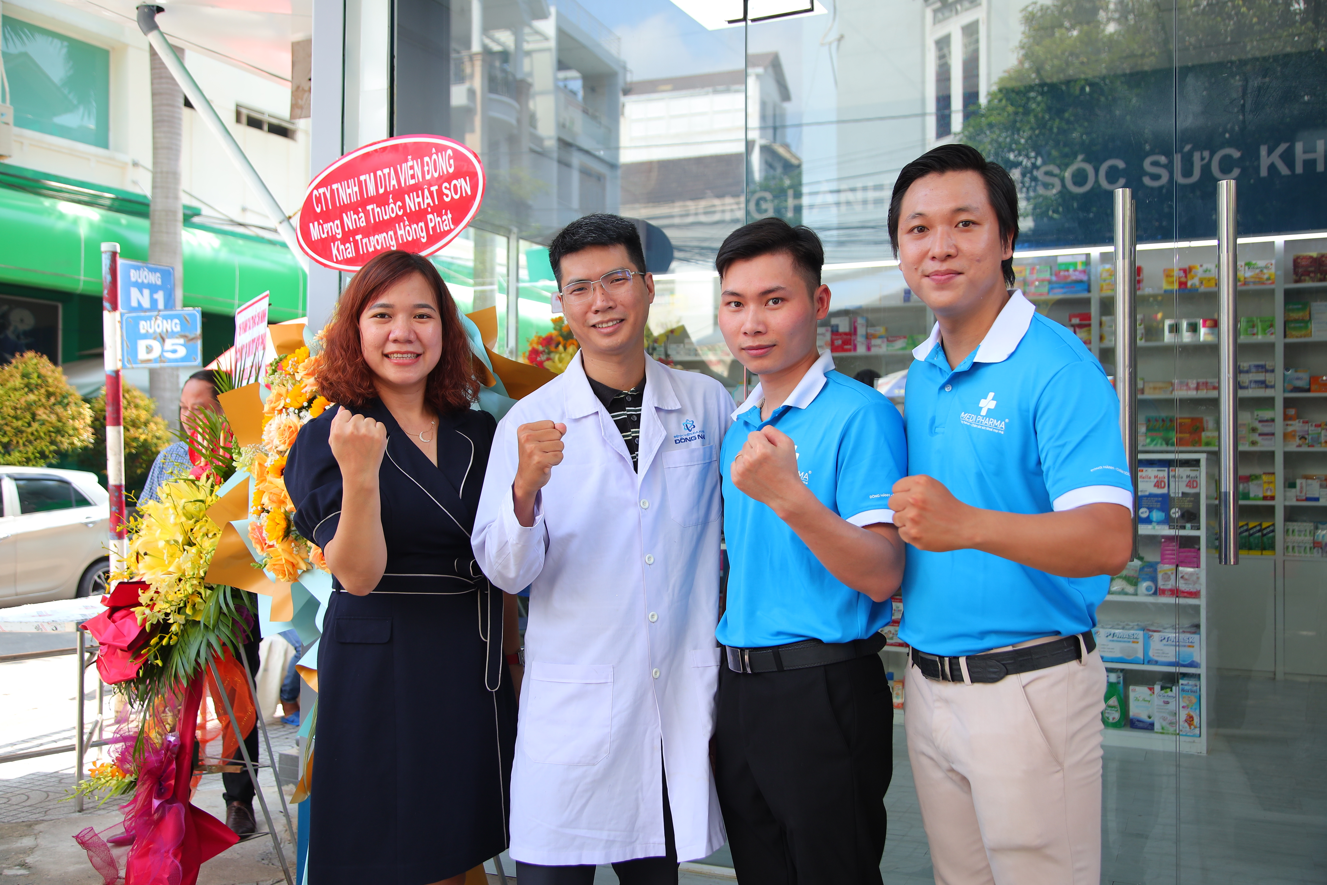 Nhượng Quyền Nhà Thuốc vs Mở Độc Lập 2026: So Sánh Chi Phí, Rủi Ro & Lợi Nhuận